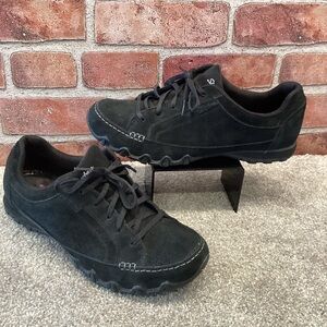 Skechers Relaxed fit biker curbed Women black lace up sneakers size 11